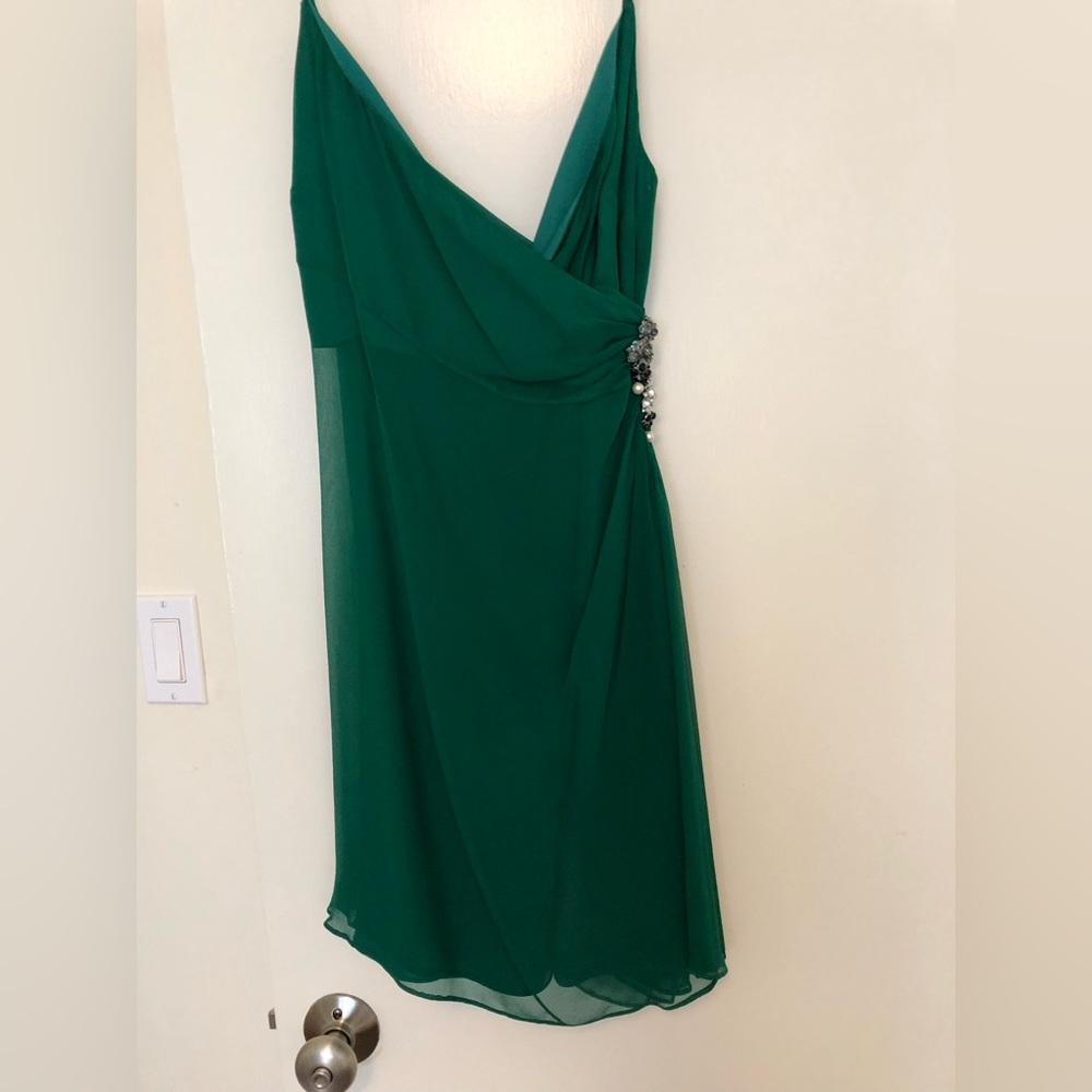 Cinq à Sept Leroux dress, emerald green jeweled cocktail dress, new with tags on